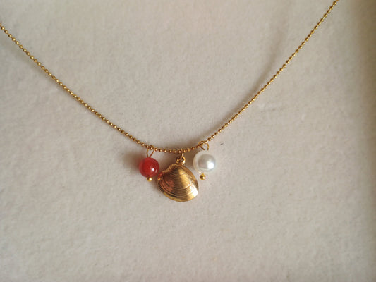 Pearl and Goldan Shell Necklace