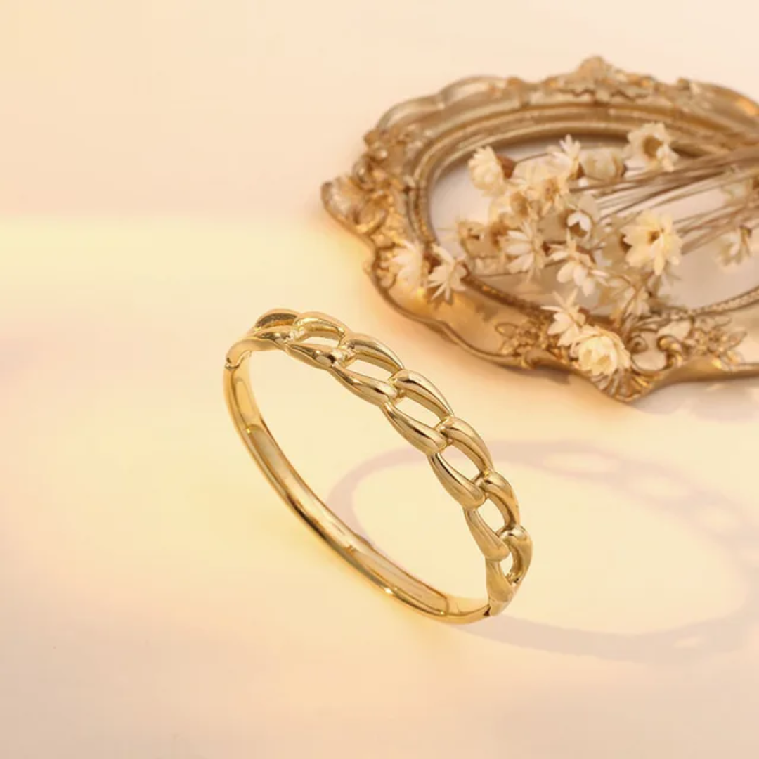 Twisted Golden Swirl Kada Bracelet.