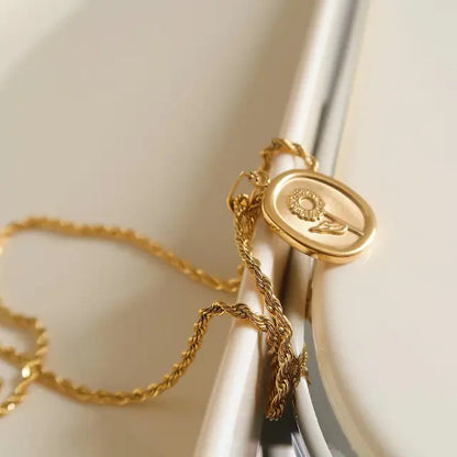 Floral Heart Goldan Pendent Necklace