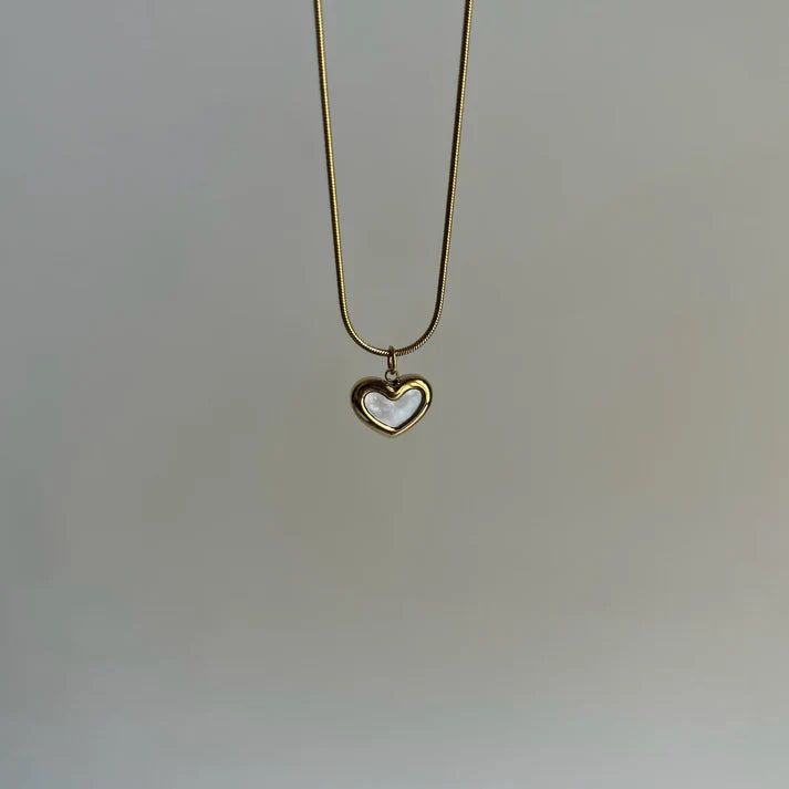 White Heart Pendent Necklace