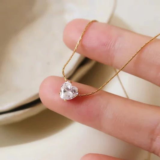 Dainty Heart Solitire Stone Necklace