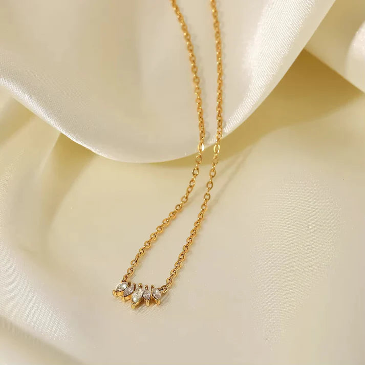 Rani Pendent Necklace