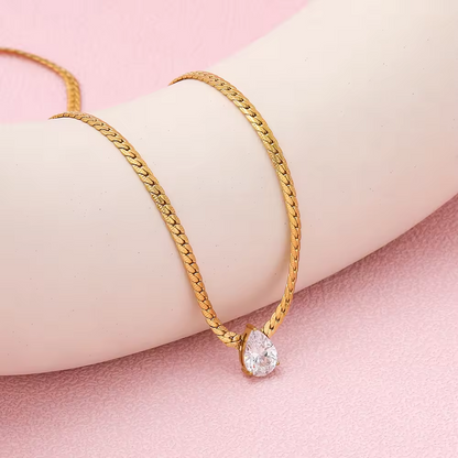 Solitaire Queens Necklace