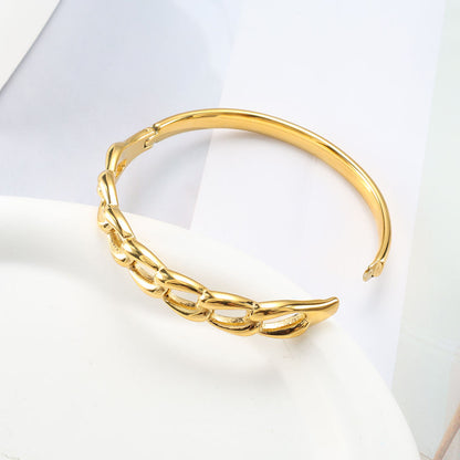 Twisted Golden Swirl Kada Bracelet.