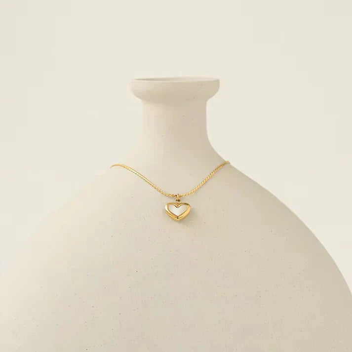 White Heart Pendent Necklace