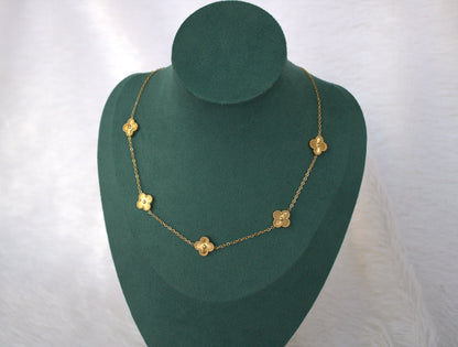 Goldan Clover Necklace