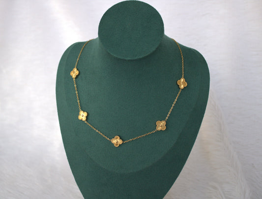 Goldan Clover Necklace