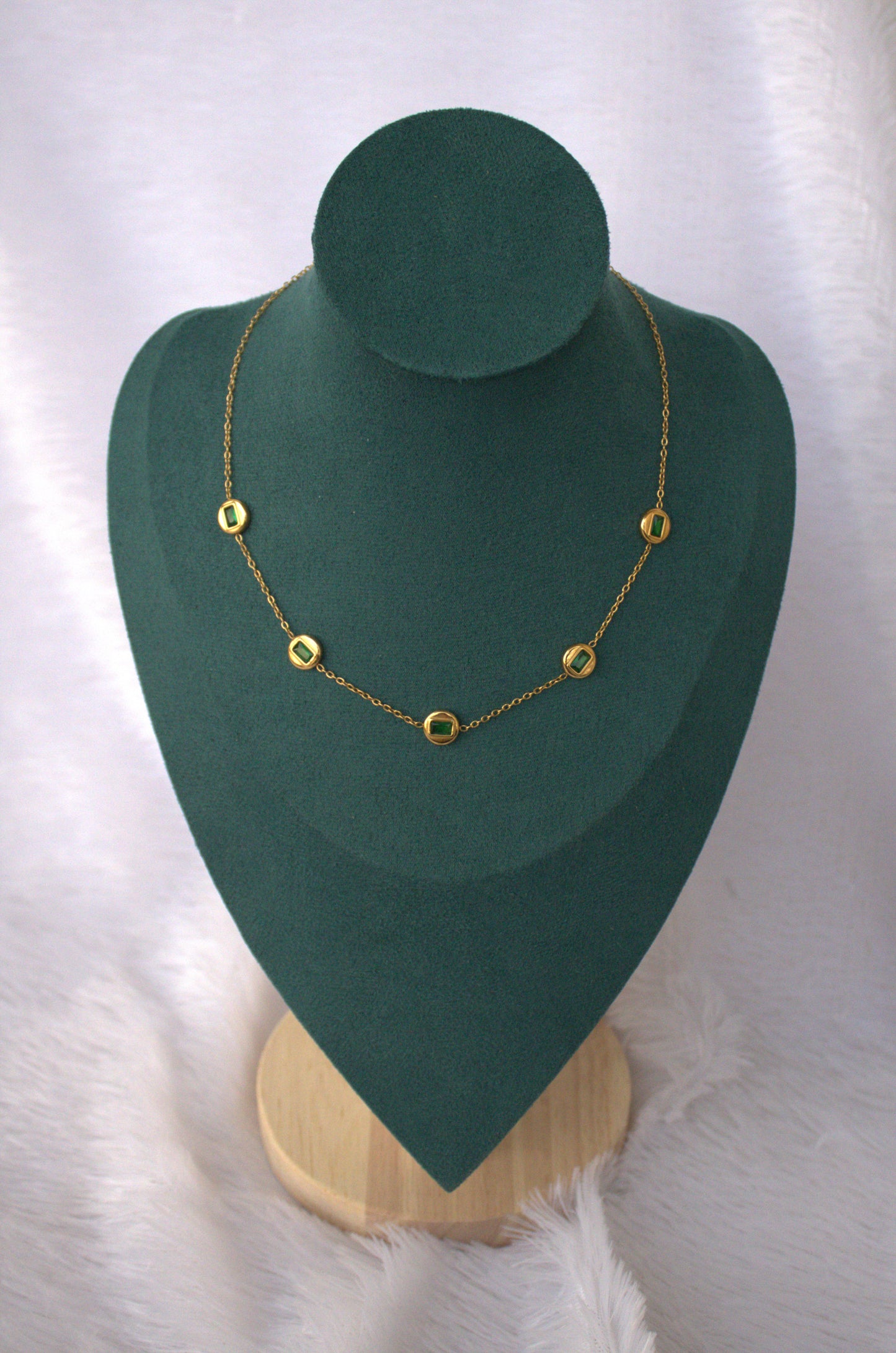 Green Round Charms Necklace