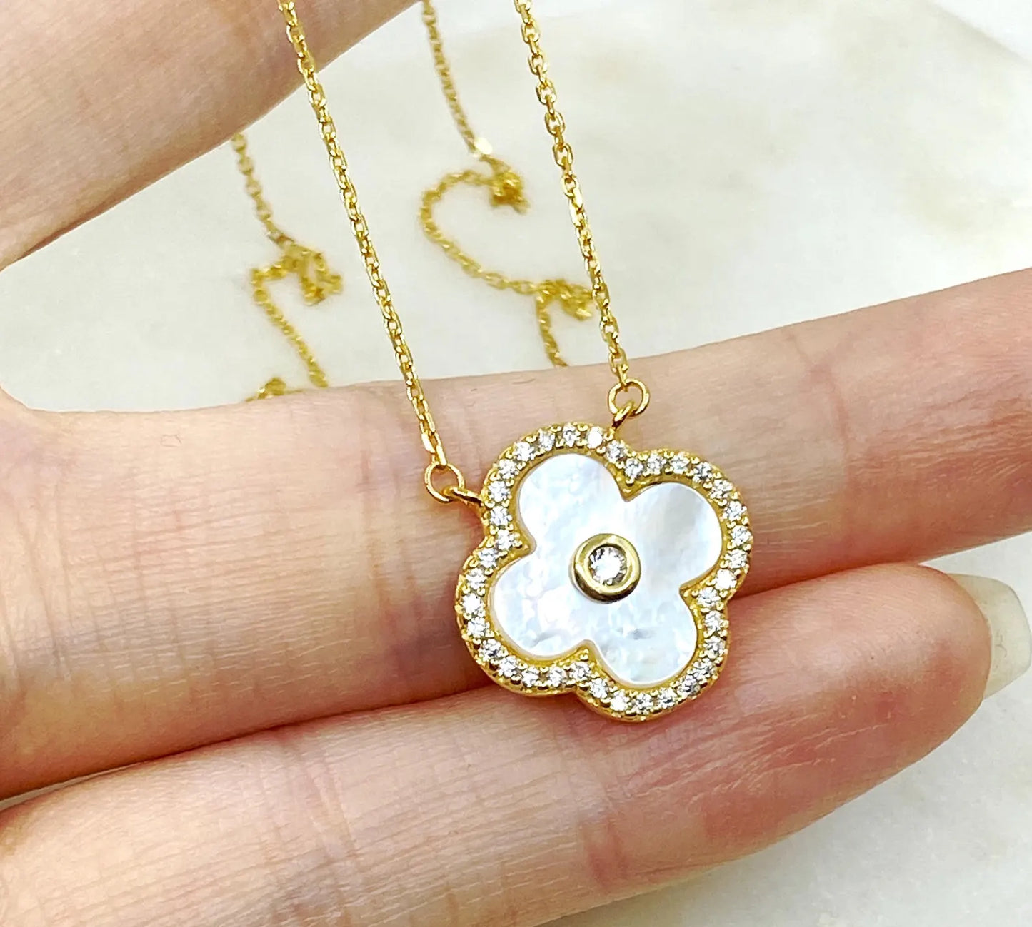 Silver Embellished Clover Solid Pandent Necklace