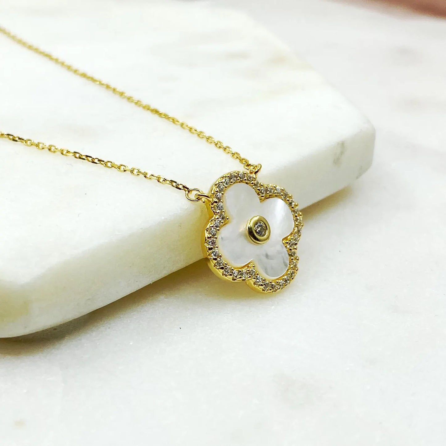 Silver Embellished Clover Solid Pandent Necklace