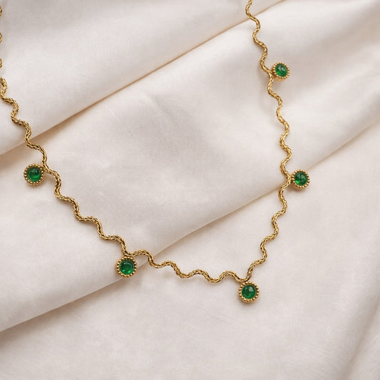 Wave Chain Round Solitaire Necklace (Green)