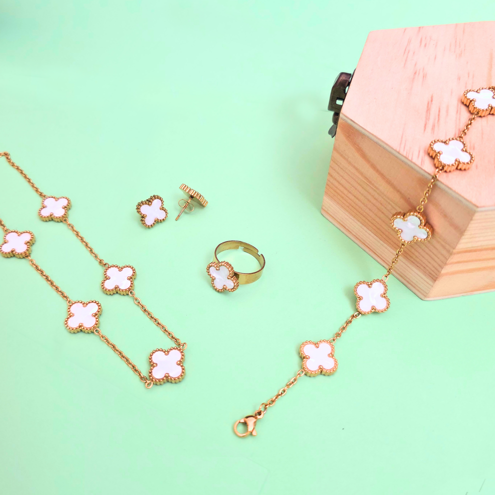White Clover Necklace Set