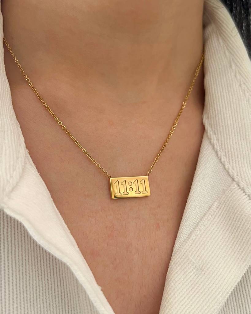 11:11 Plain Pendent Necklace