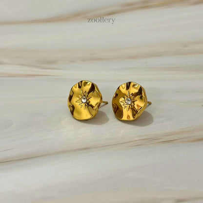 Circle Stone Stud Earrings