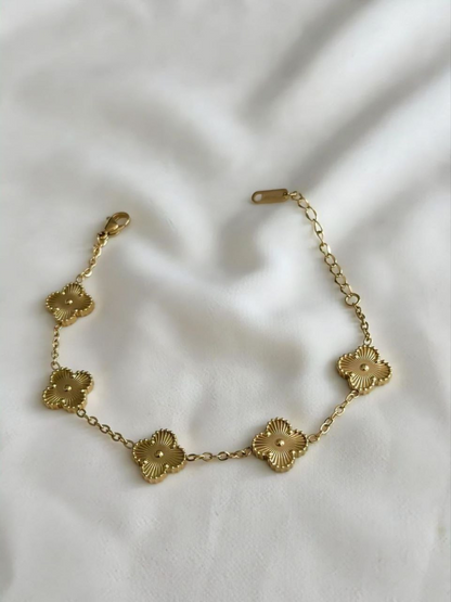 Golden Clove Bracelet
