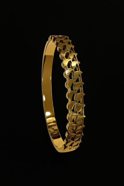 Elegant Carved Kada Bracelet.