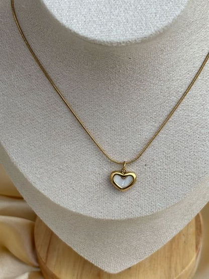 White Heart Pendent Necklace