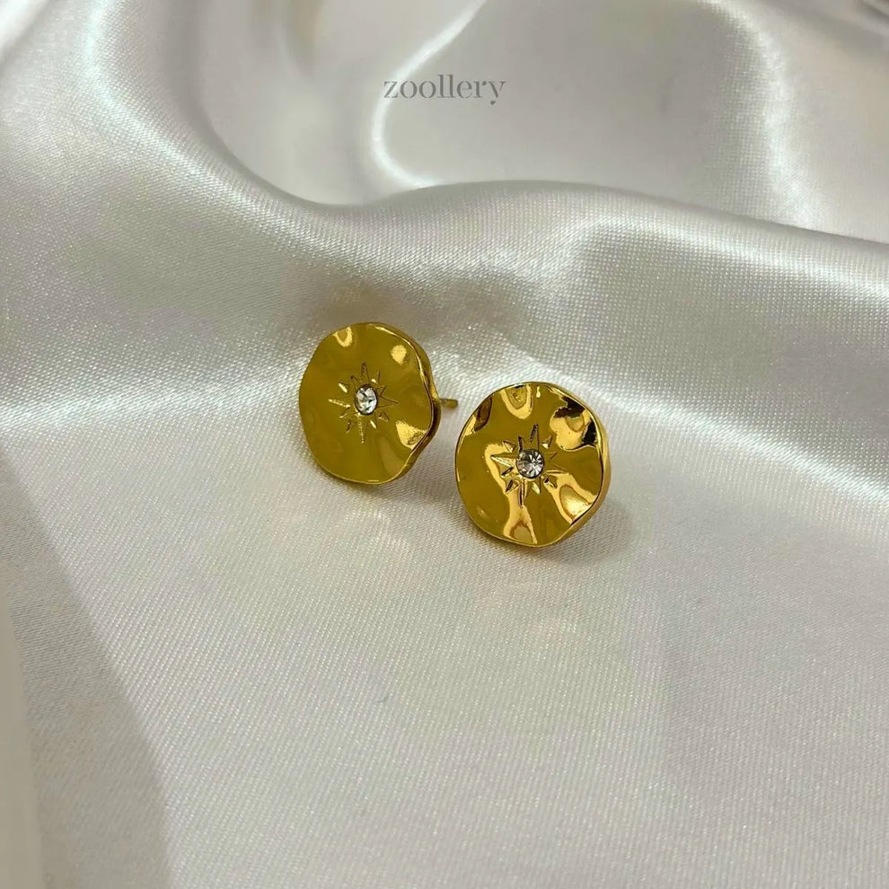 Circle Stone Stud Earrings