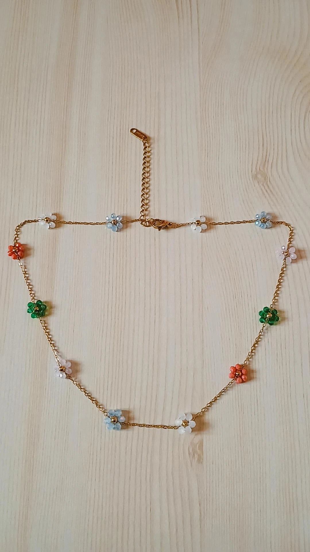 Multicolour flower Necklace