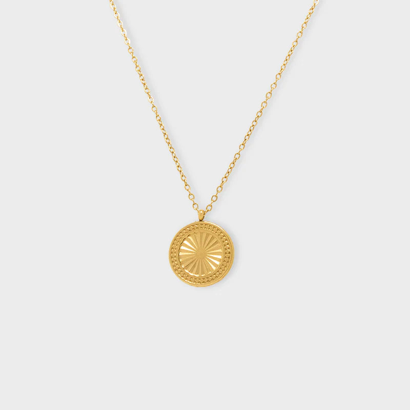 Solid Goldan Circle Pendant Necklace
